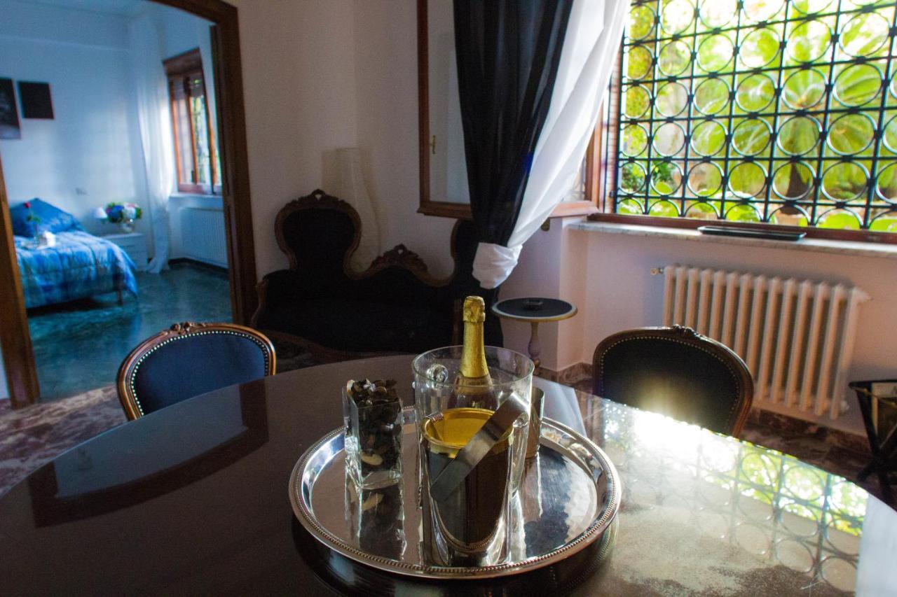 Vatican House Apartment Rome Ruang foto